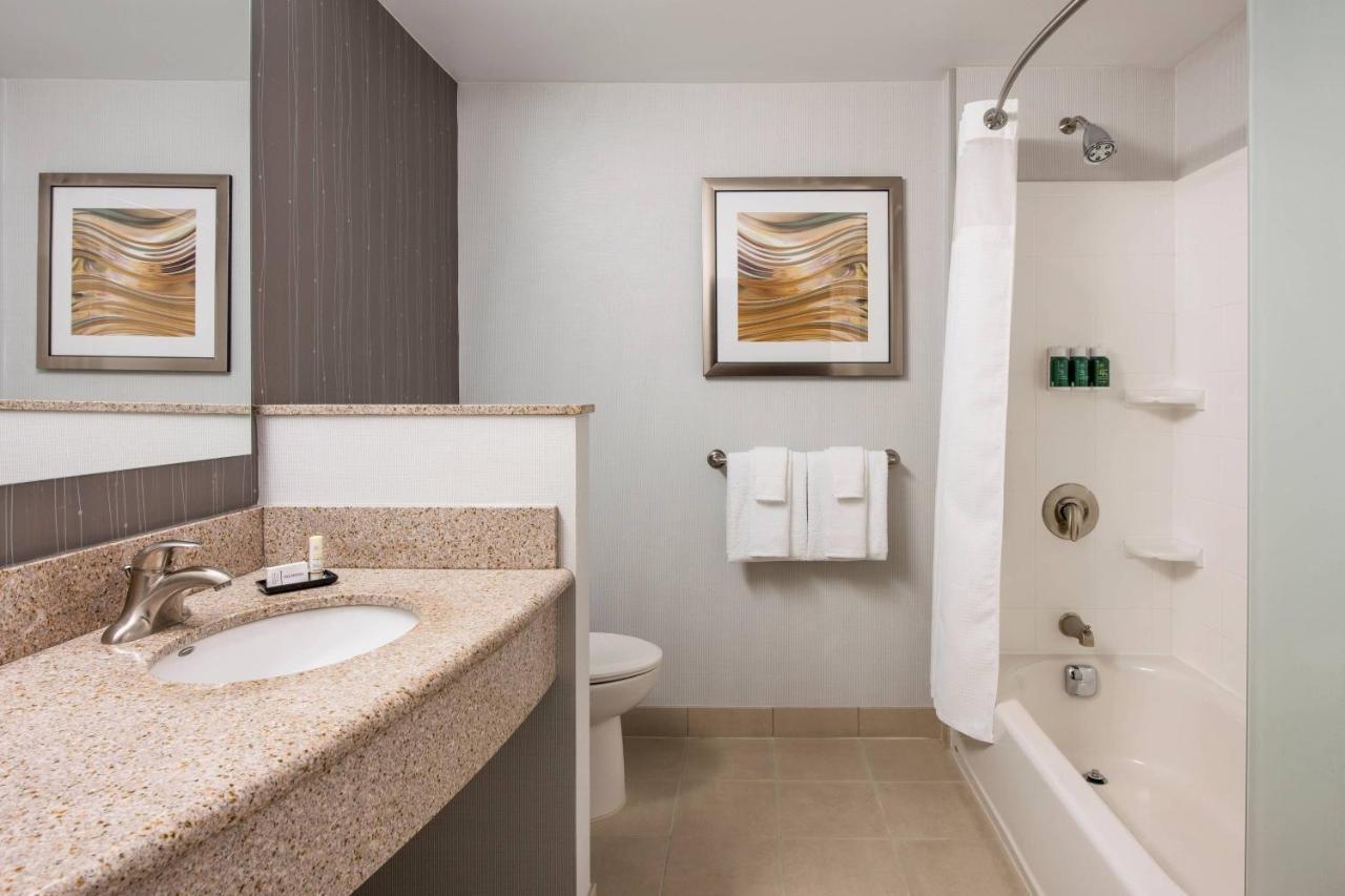 Courtyard By Marriott Edmonton West Hotel Luaran gambar