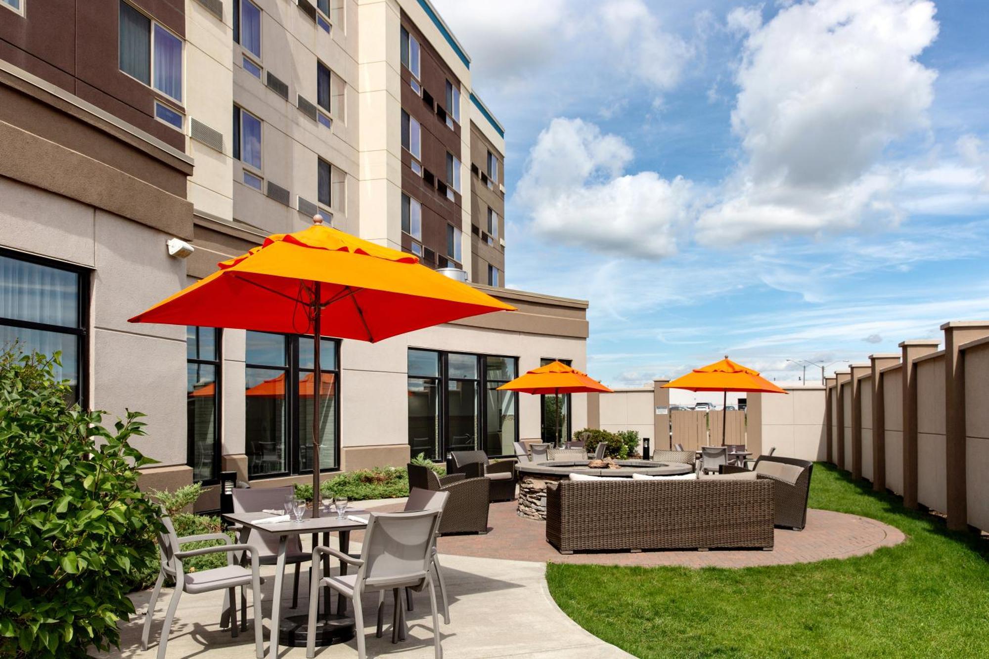 Courtyard By Marriott Edmonton West Hotel Luaran gambar